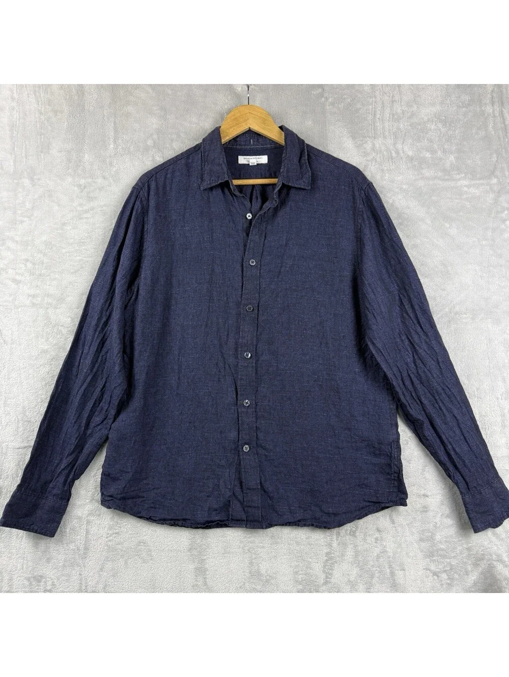 Banana Republic Men’s M Navy Linen Blend Standard Fit Long Sleeve Button Shirt